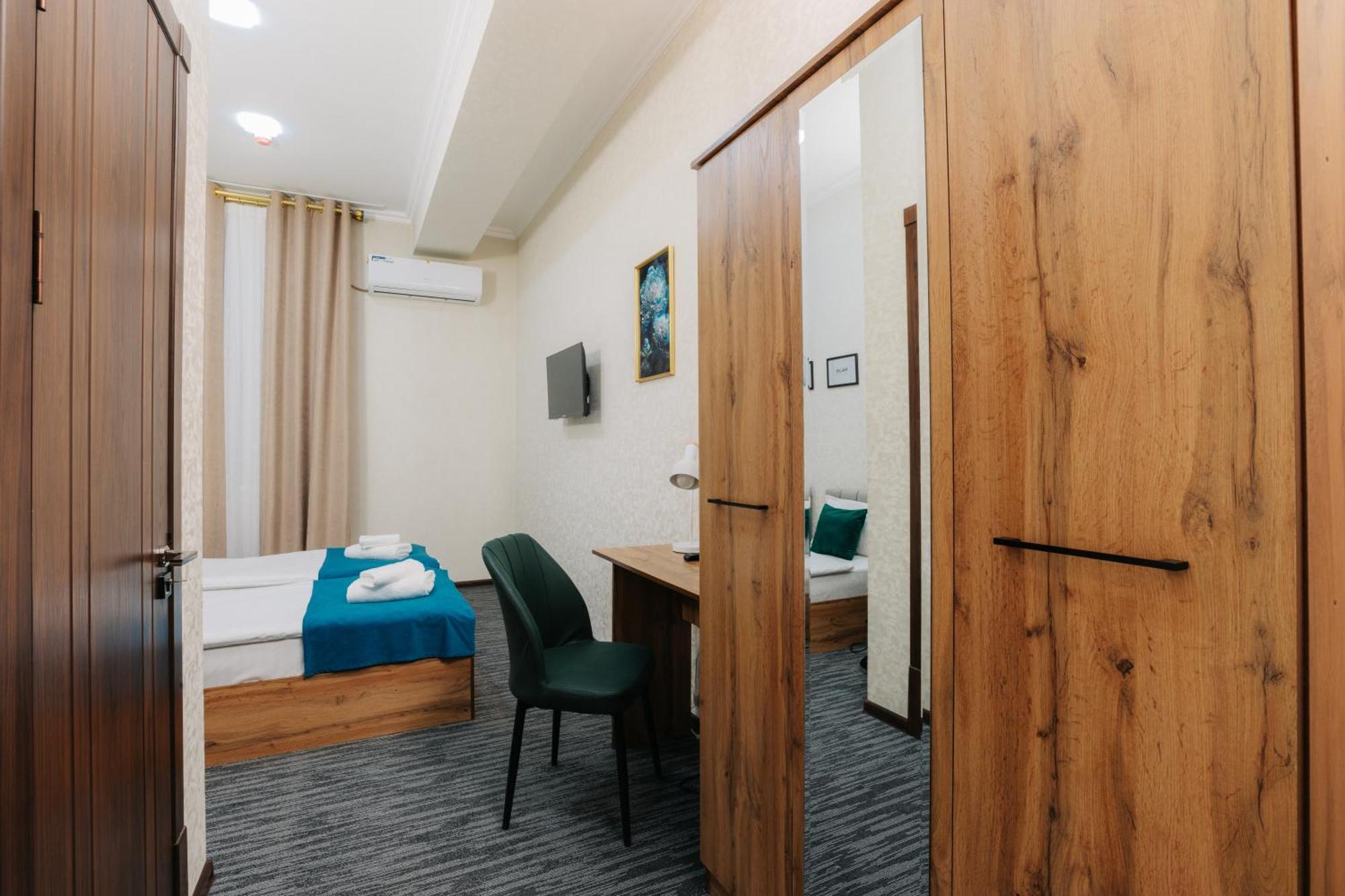 Resident Hotel Tashkent Exterior foto