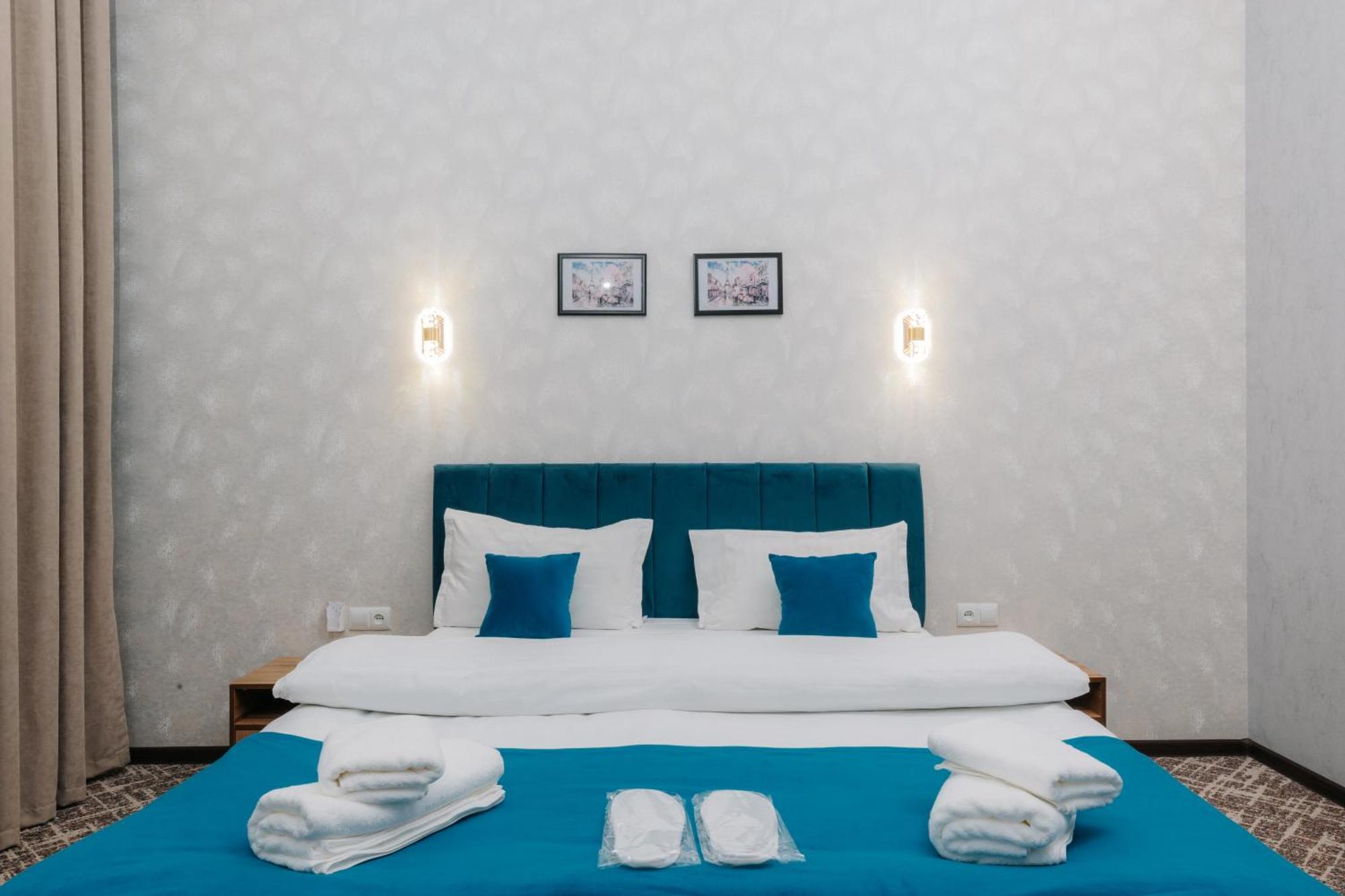 Resident Hotel Tashkent Exterior foto