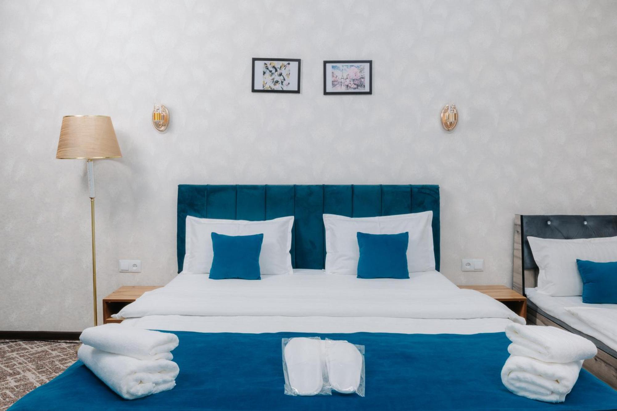 Resident Hotel Tashkent Exterior foto